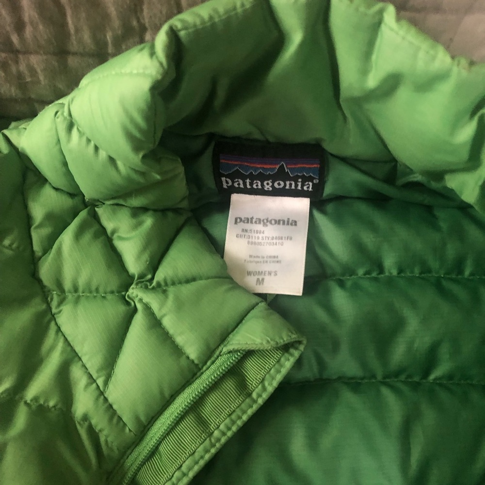 Green Patagonia puffer coat - Picture 1 of 2